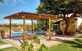 Pousada Ilha do Meio